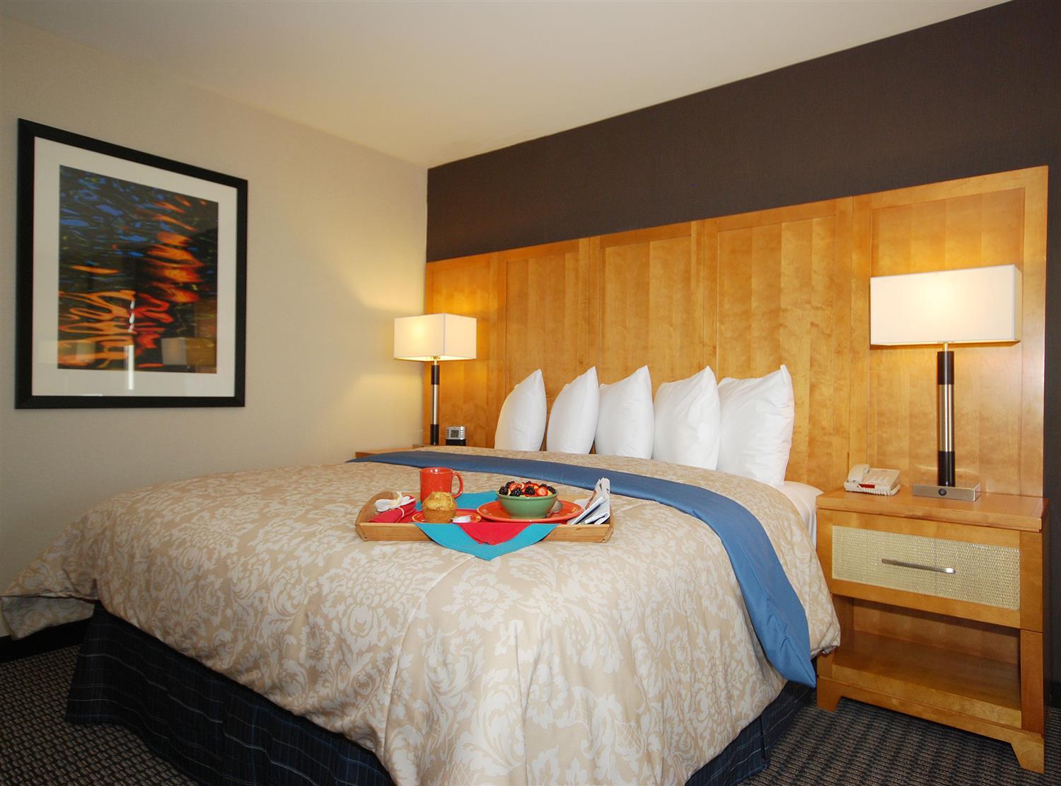 Best Western Plus Marina Gateway Hotel Нешнел-Сити Экстерьер фото