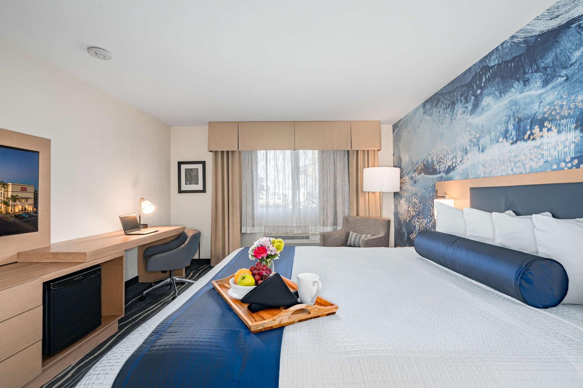 Best Western Plus Marina Gateway Hotel Нешнел-Сити Экстерьер фото