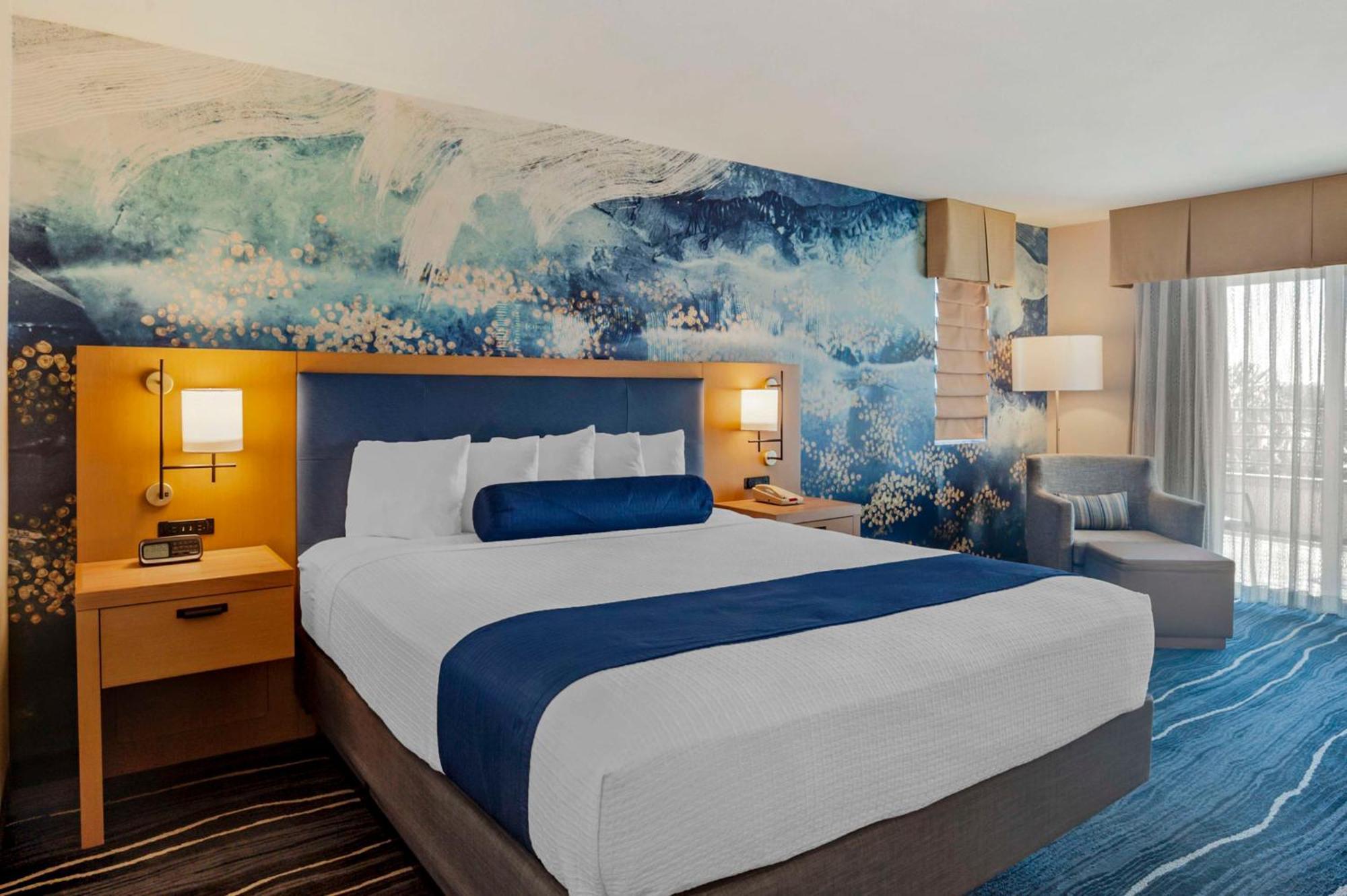 Best Western Plus Marina Gateway Hotel Нешнел-Сити Экстерьер фото